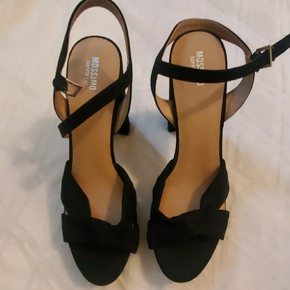Mossimo black suede block heel pumps size 9 - Picture 5 of 5